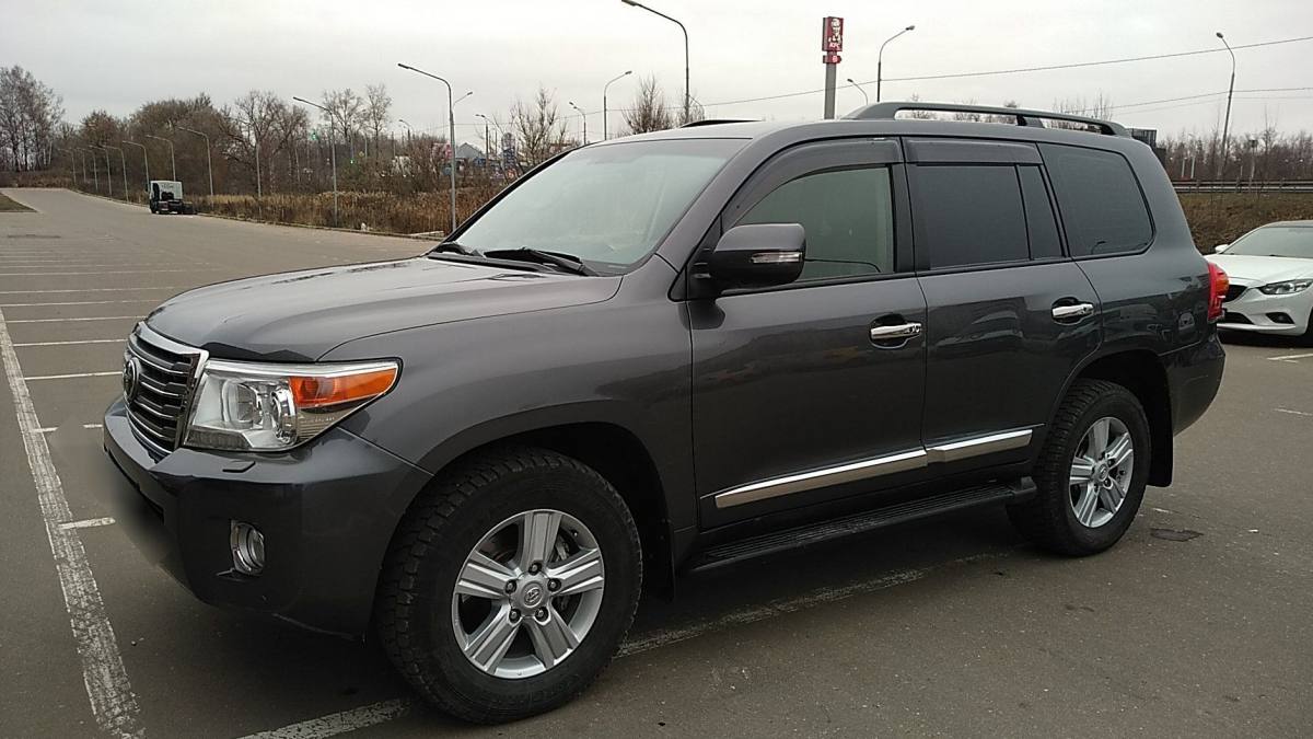 Toyota Land Cruiser 200 Series Рестайлинг