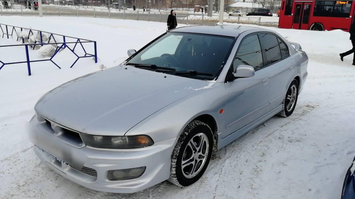 Mitsubishi Galant VIII