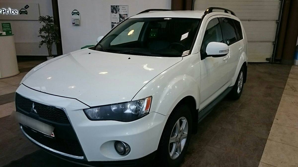 Mitsubishi Outlander II