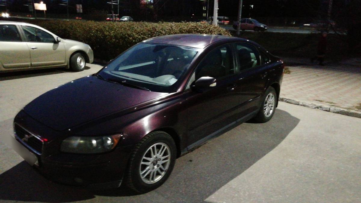 Volvo S40 II