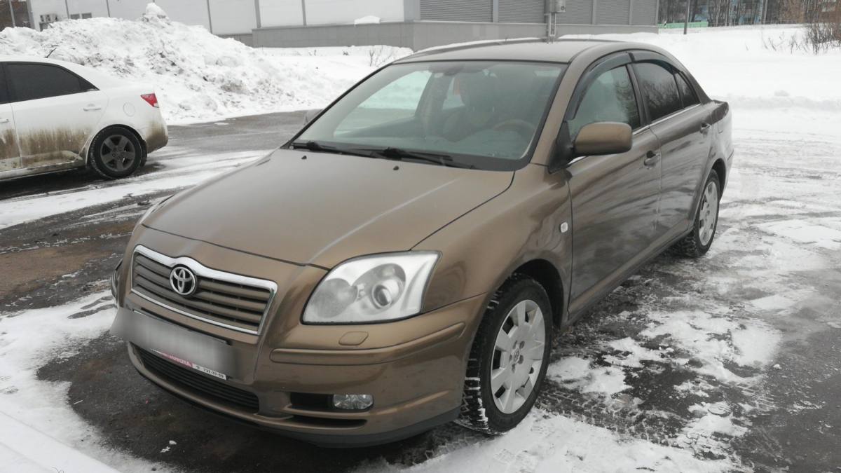 Toyota Avensis II
