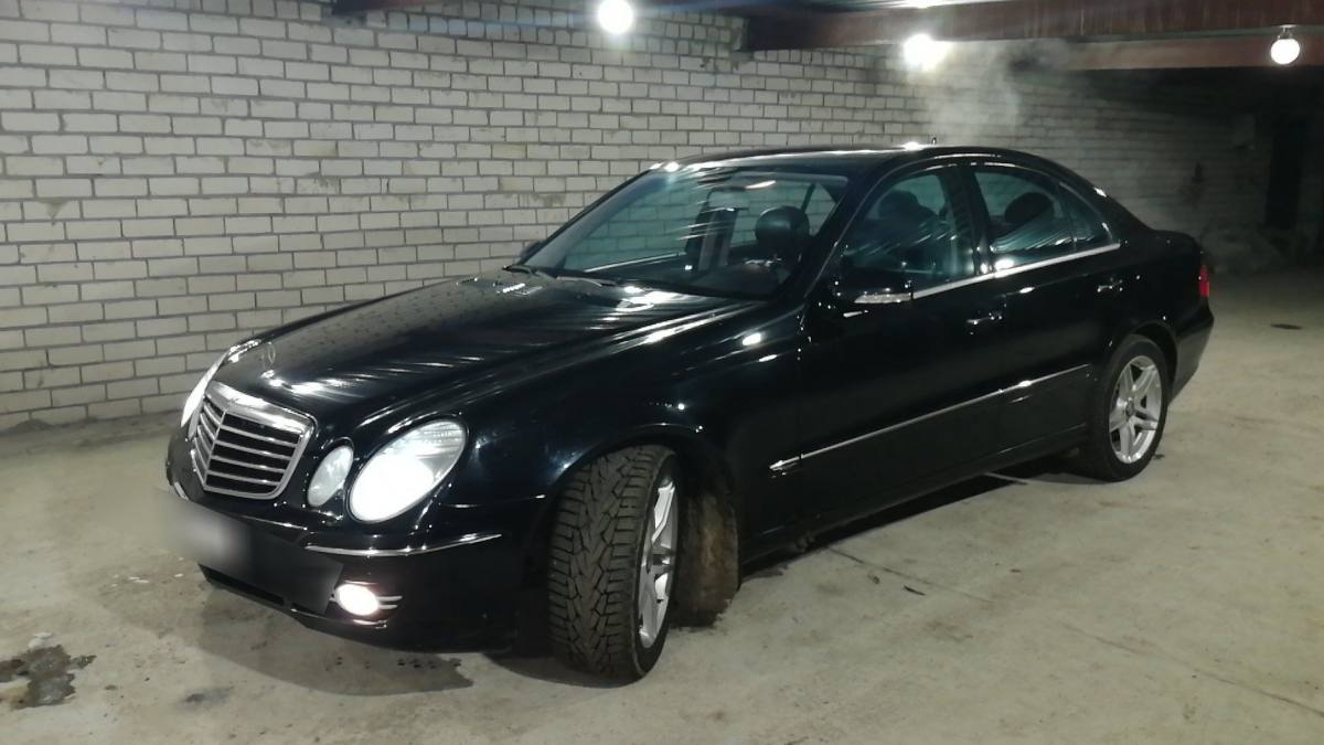 Mercedes-Benz E-klasse III (W211, S211)