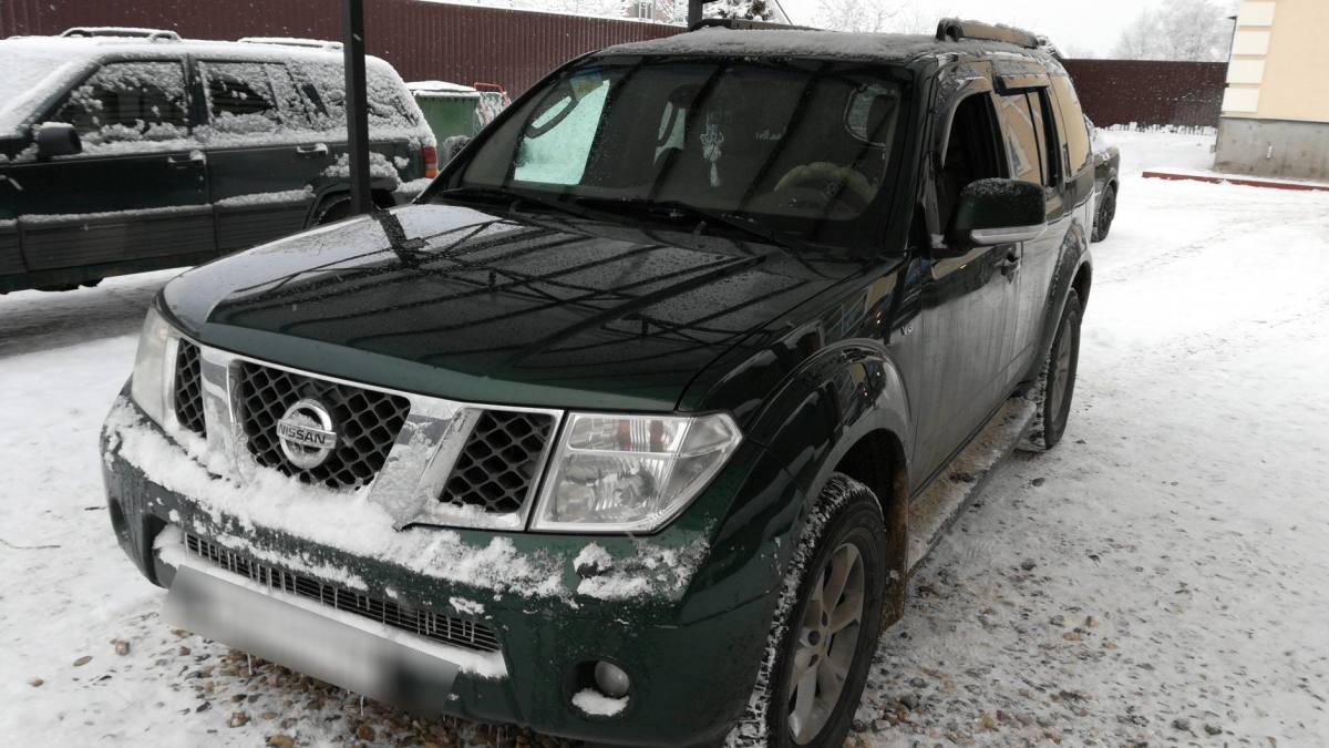 Nissan Pathfinder III