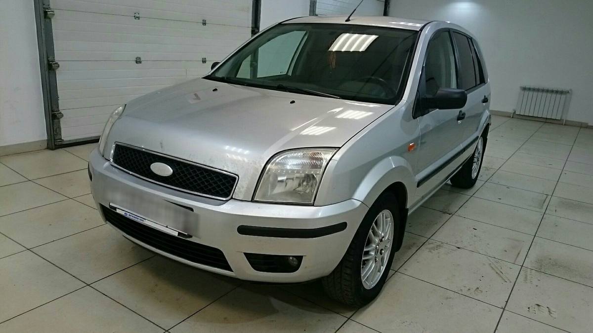Ford Fusion I
