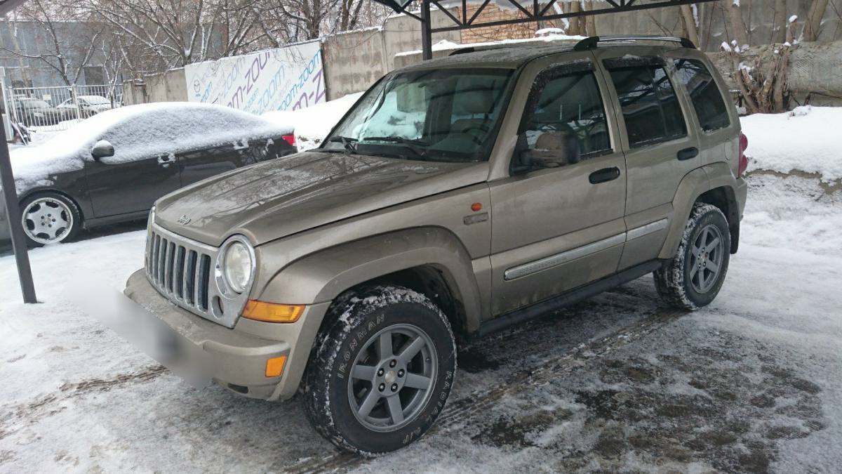 Jeep Cherokee III (KJ)