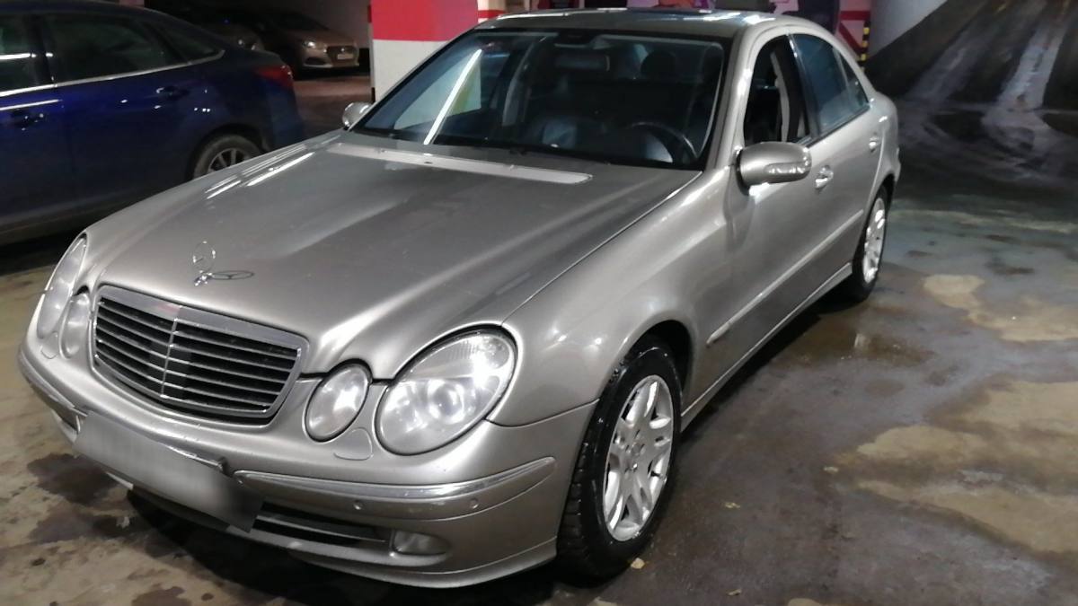 Mercedes-Benz E-klasse III (W211, S211)