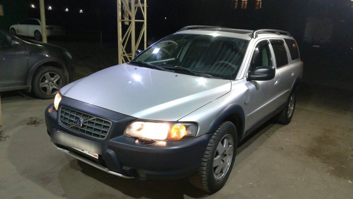 Volvo XC70 I 2.4 AT (200 л.с.) 4WD [2002]