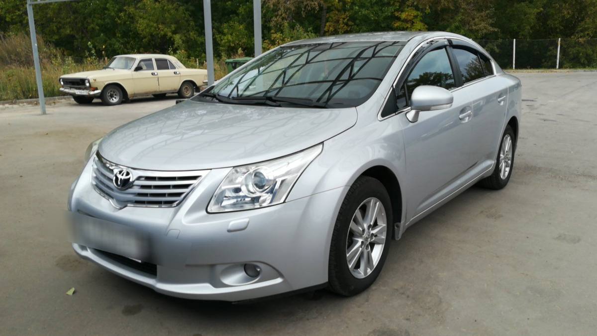 Toyota Avensis III