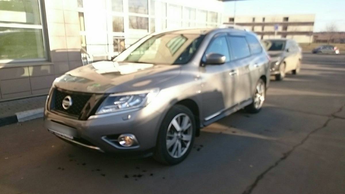 Nissan Pathfinder IV