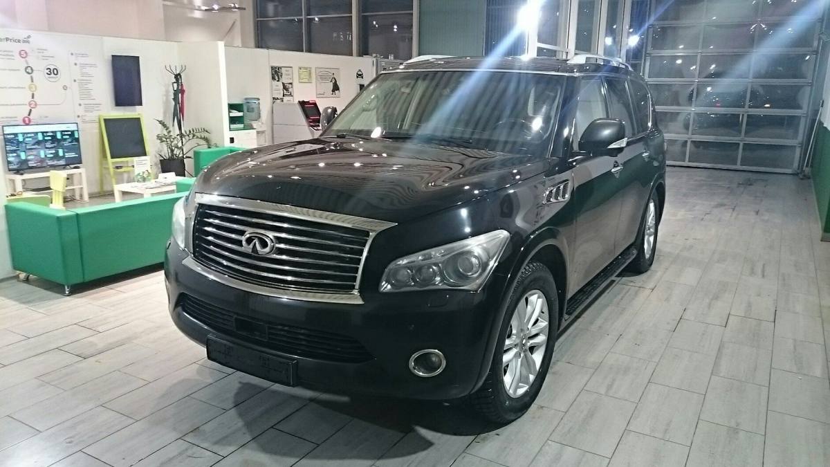 Infiniti QX56 II