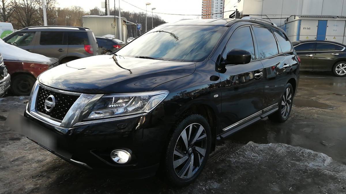 Nissan Pathfinder IV