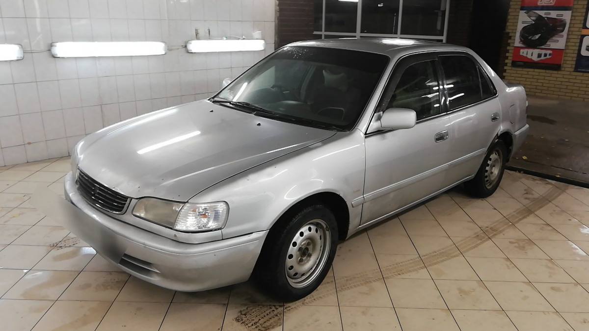 Toyota Corolla VIII (E110)