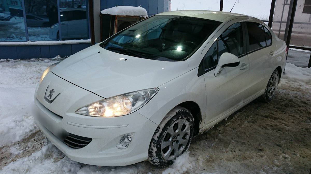 Peugeot 408