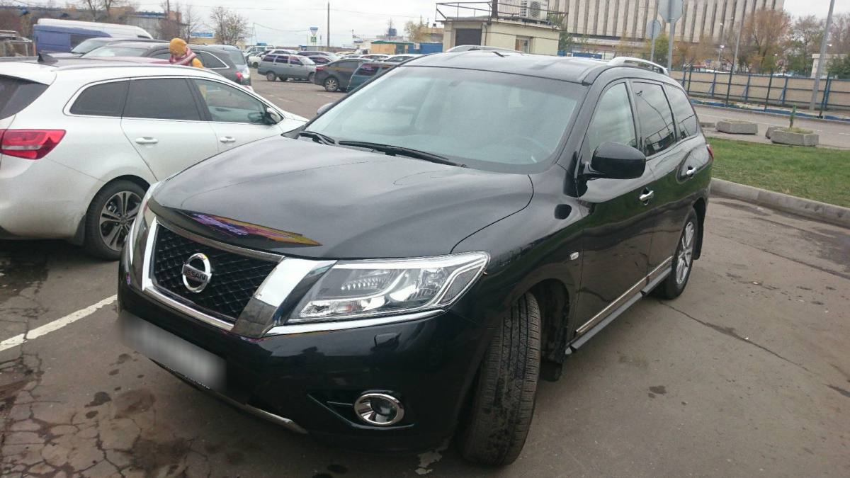 Nissan Pathfinder IV