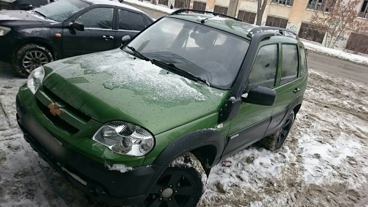 Chevrolet Niva I