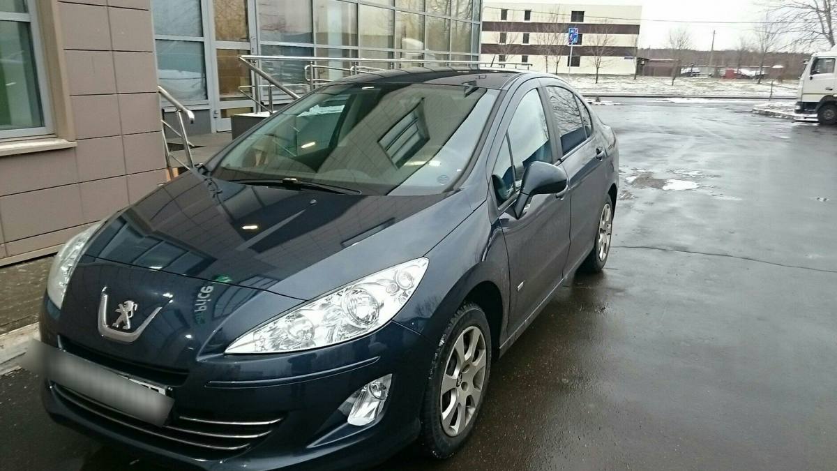 Peugeot 408