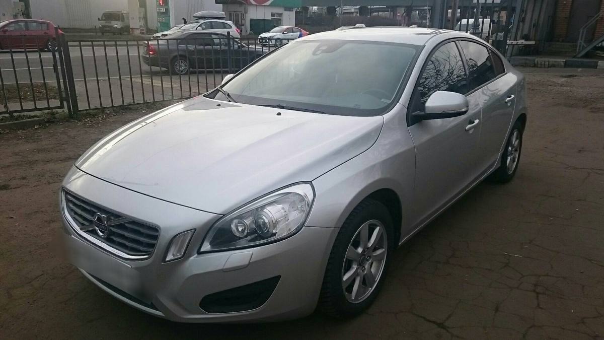 Volvo S60 II