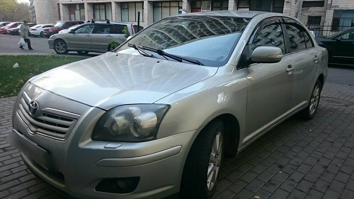Toyota Avensis II Рестайлинг 1.8 AT (129 л.с.) [2007]