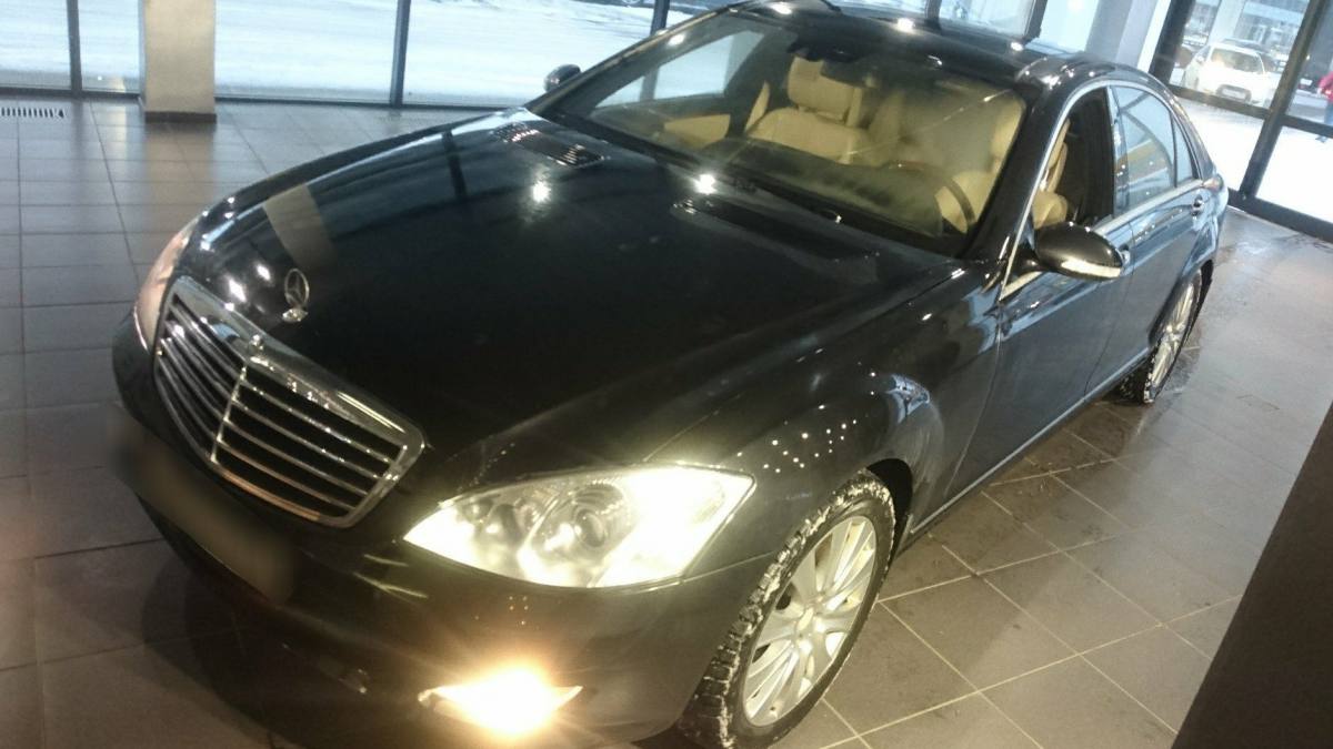 Mercedes-Benz S-klasse V (W221) 500 5.5 AT (388 л.с.) 4WD [2007]