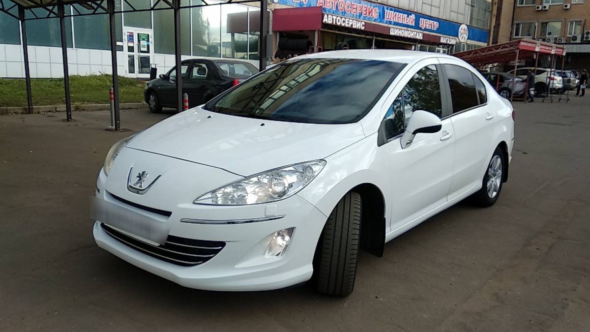 Peugeot 408