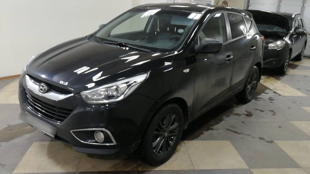 Hyundai ix35 I Рейстайлинг 2.0 АТ (150 л.с.) [2015]