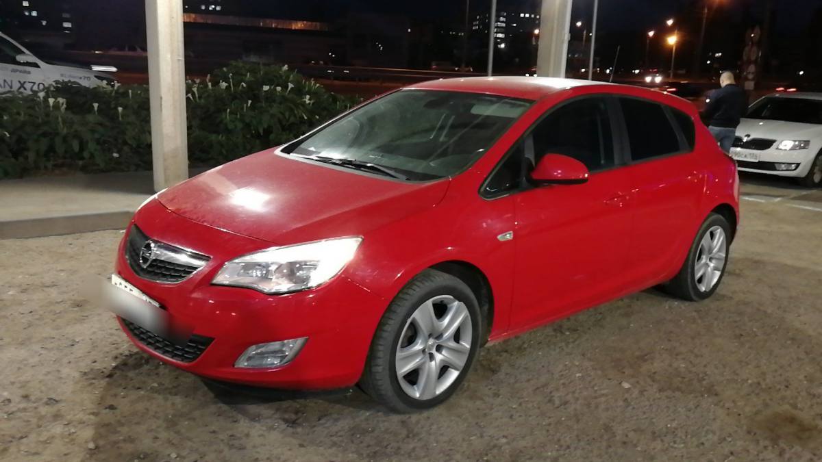 Opel Astra J
