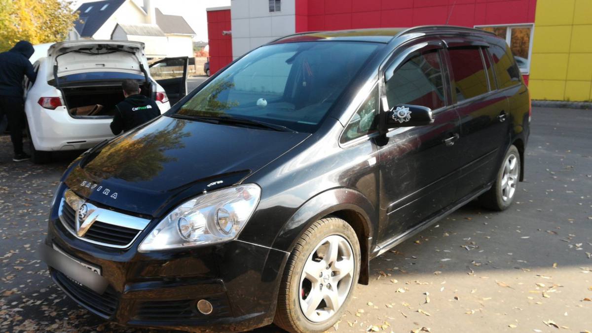 Opel Zafira B Рестайлинг 1.9d AT (120 л.с.) [2008]
