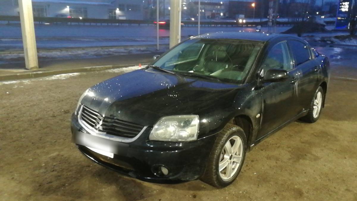 Mitsubishi Galant IX