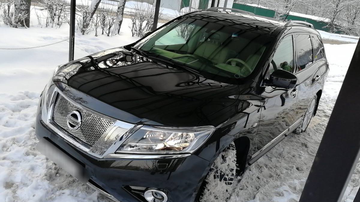 Nissan Pathfinder IV