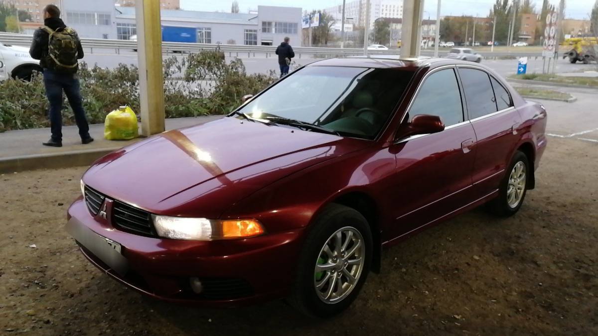 Mitsubishi Galant VIII