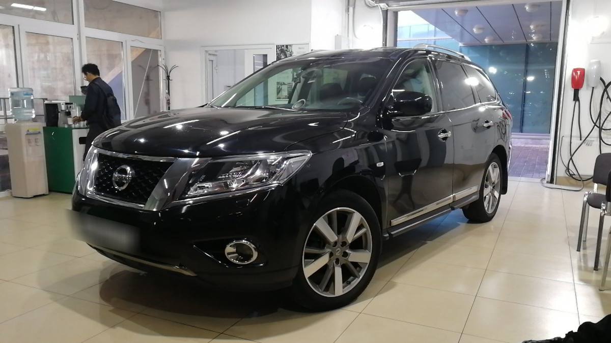 Nissan Pathfinder IV