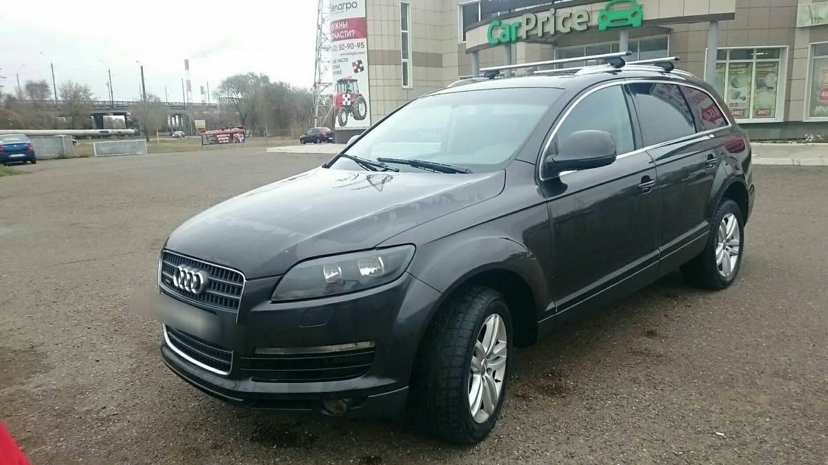 Audi Q7 I