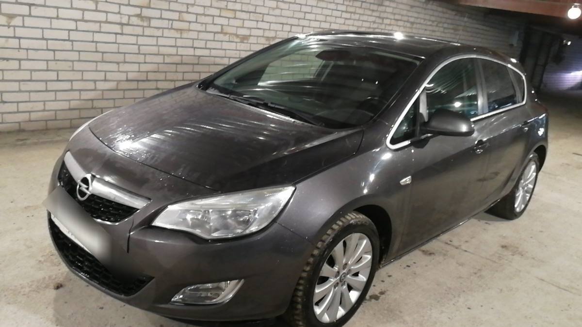 Opel Astra J