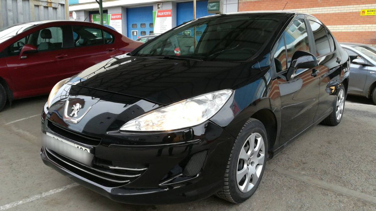 Peugeot 408