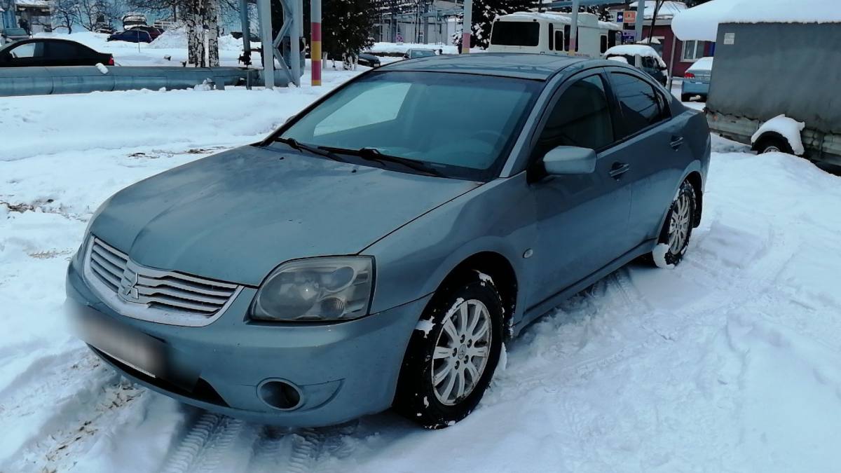 Mitsubishi Galant IX