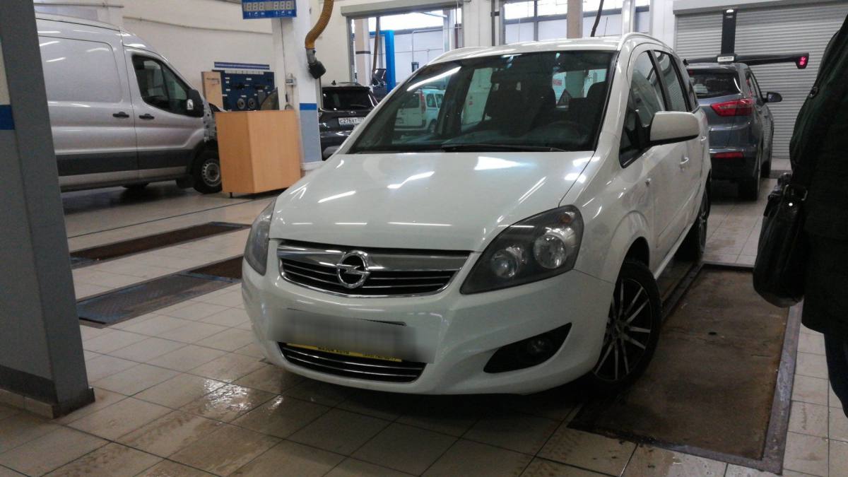 Opel Zafira B Рестайлинг