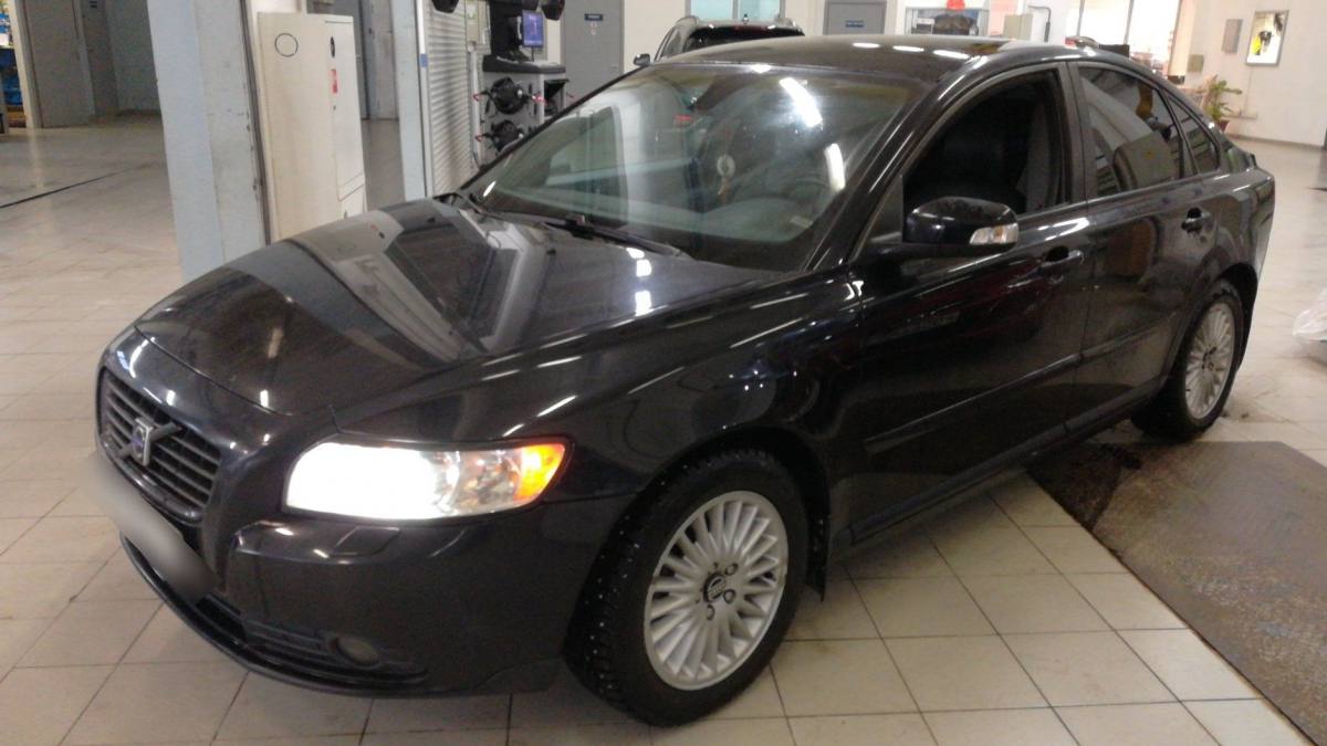 Volvo S40 II