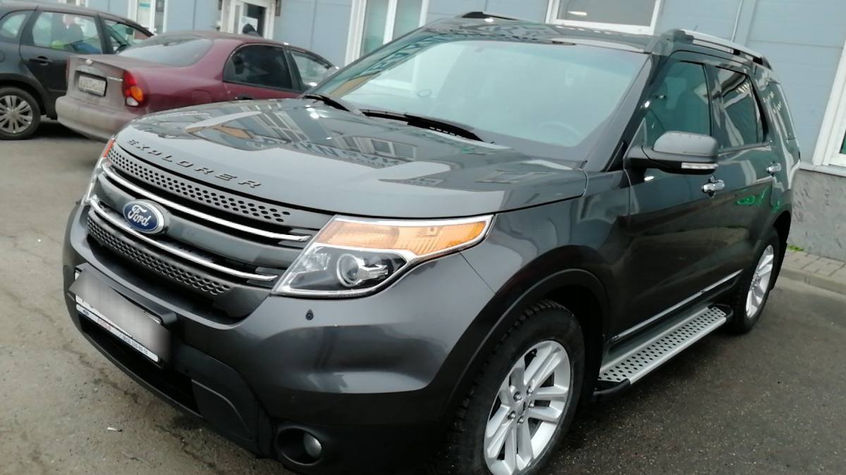 Ford Explorer V