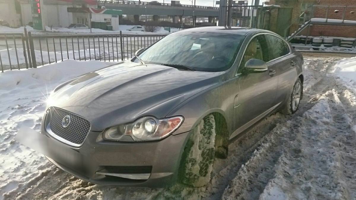 Jaguar XF I