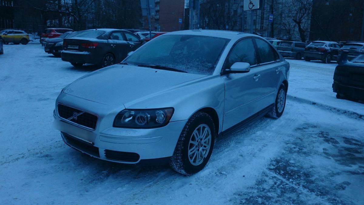 Volvo S40 II
