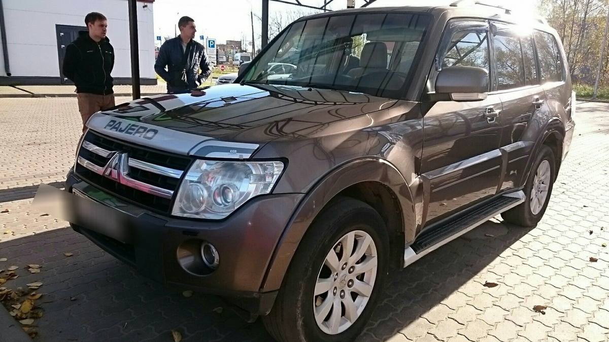Mitsubishi Pajero IV