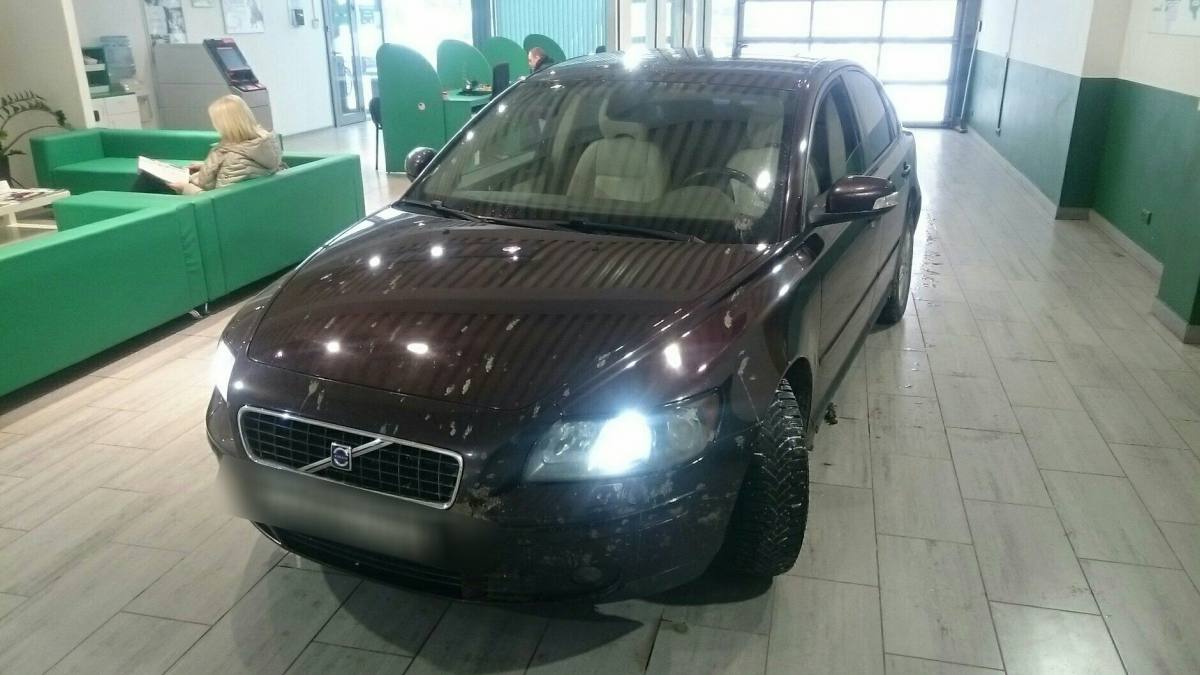 Volvo S40 II