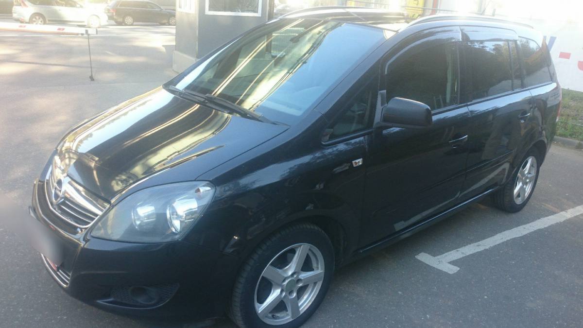 Opel Zafira B Рестайлинг